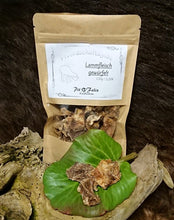 Laden Sie das Bild in den Galerie-Viewer, Lammfleischhappen mit Packung
